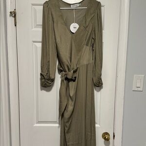 NWT Petal + Pup US size 10 Yonder Dress in Olive Green